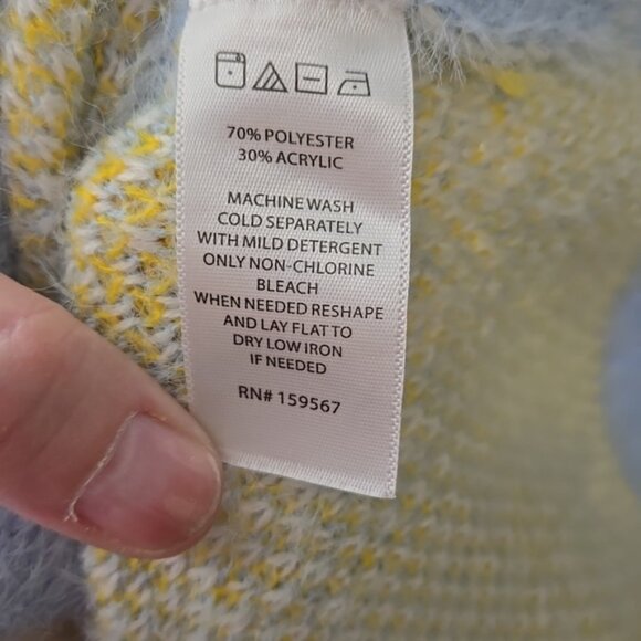 Willow and Wind Blue Floral Sweater - Picture 8 of 8